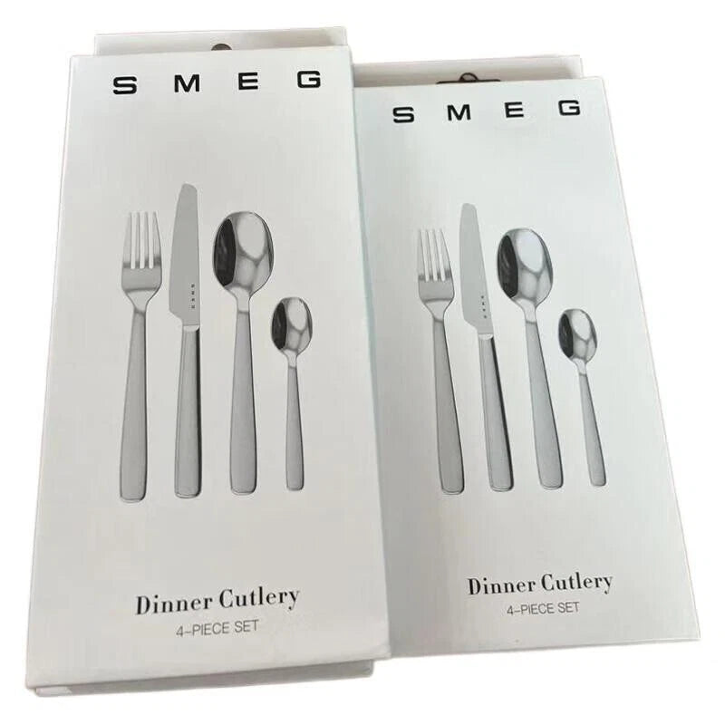 Set de couverts SMEG – 4 pièces